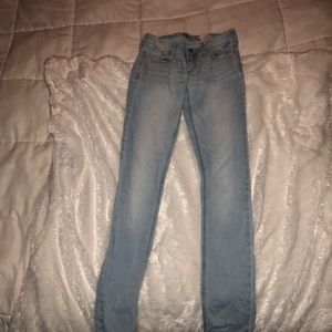 Hollister Low Rise Light wash Skinny Jeans